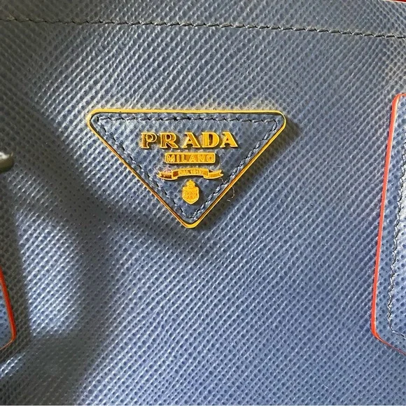 PRADA Double Medium Tote Bag Blue Saffiano Leather - Picture 7 of 12